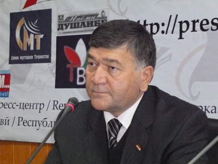 А. Комилов