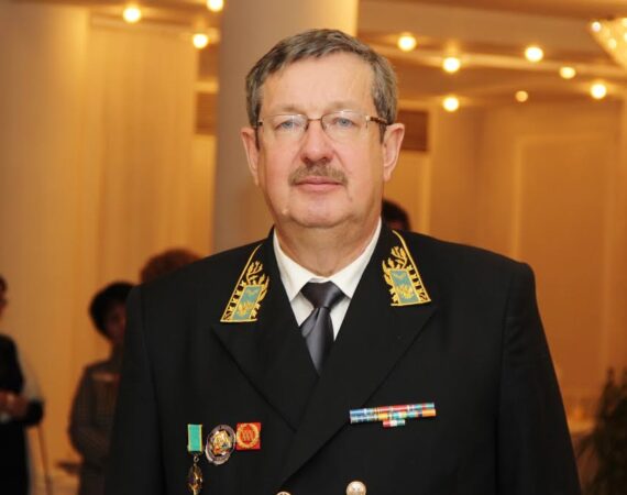 посол России