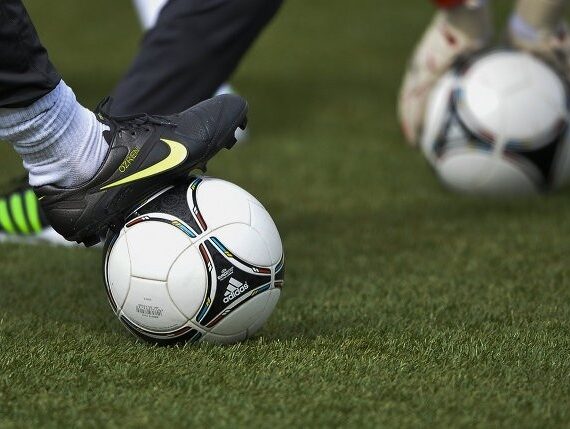 В игре , но не в политике