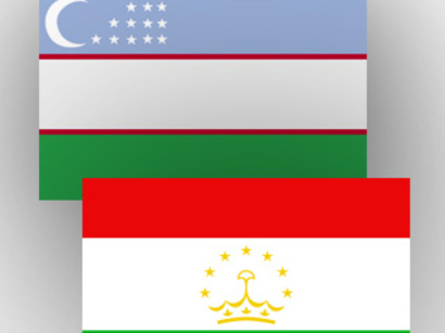 Uzbekistan_Tajikistan_flags_250112