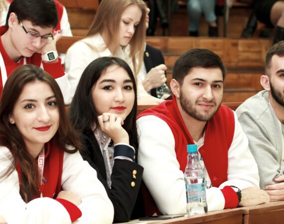 studenti-rabota