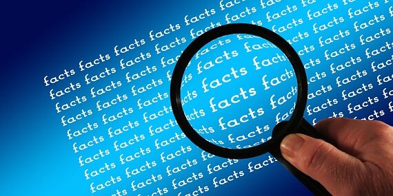 magnifying-glass-1607160_640