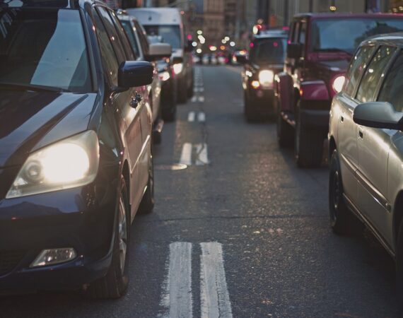 cars-691144_1280