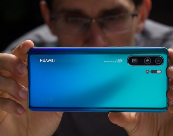 hype-ru-huawei-p30-8P69zGKHPp9BsZfV4nQrR