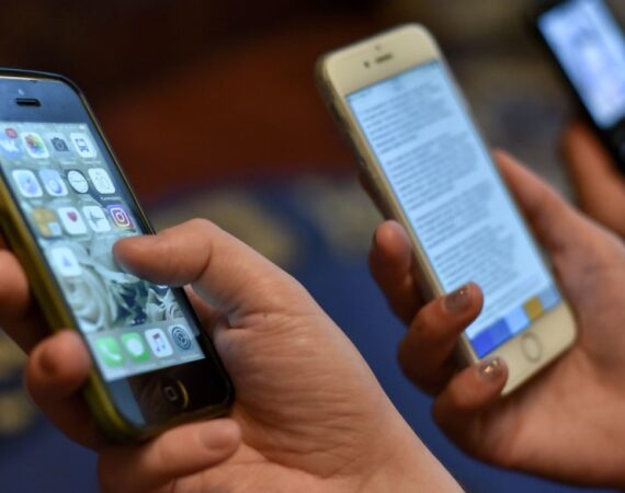 orig-1502959686_telefon_mobilnyy_sotovyy_17_d18eeaf732f5df6f8ff98d5f439aa38d