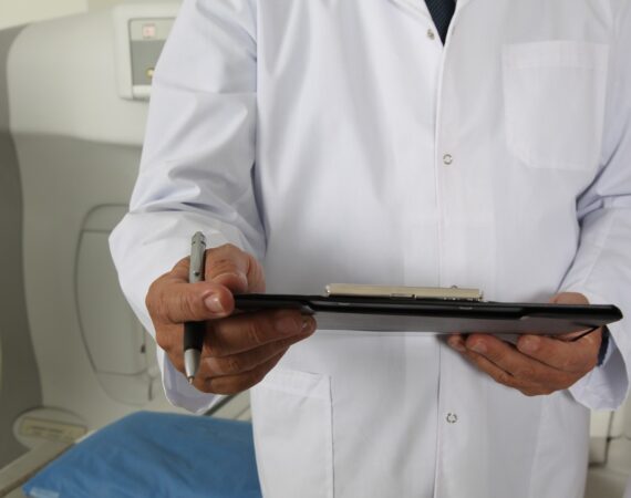 doctor-1228627_1280