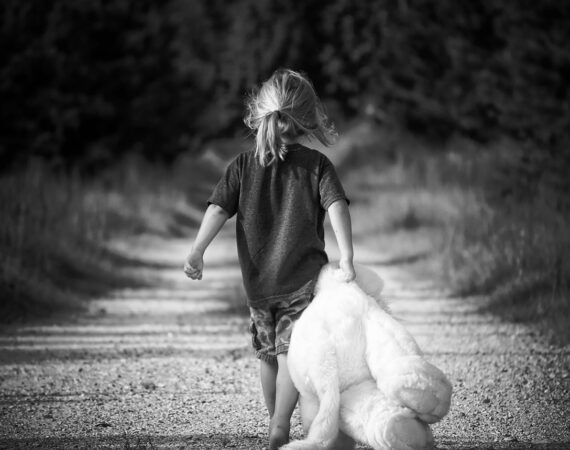 boy-447716_1280
