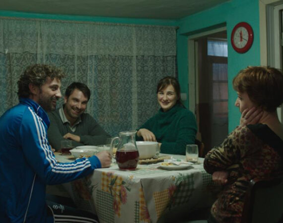 Back-Home-Acasa-la-Tata-Romanian-movie