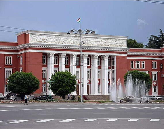 Здание парламента Таджикистана