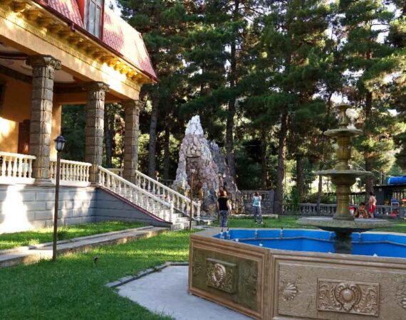 парк-отель-Сосновый-бор-в-Варзобе