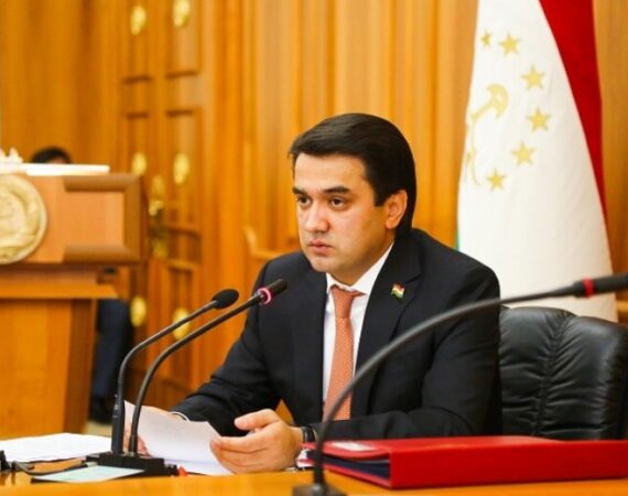 Рустам Эмомали