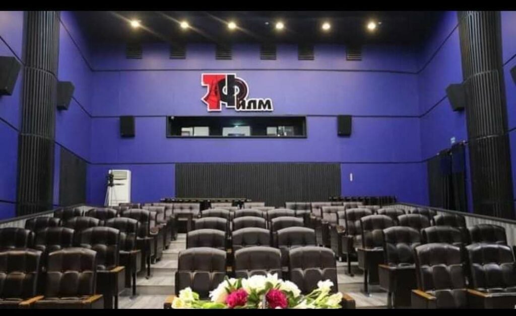 кинотеатр им. Собира Собирова в Душанбе