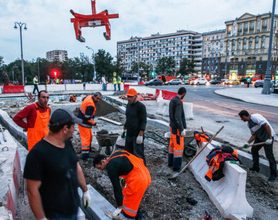 Мигрантам с 29 декабря начнут выдавать карты с чипом о пройденной дактилоскопии
