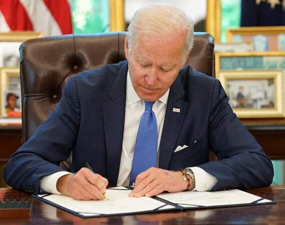 2022-05-09T192310Z_1427300344_RC2V3U9QWB4C_RTRMADP_3_UKRAINE-CRISIS-BIDEN.JPG