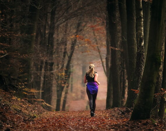 running-women-sports-forest-wallpaper-dfb04d8e9abcfcdba35397026f8c6d03