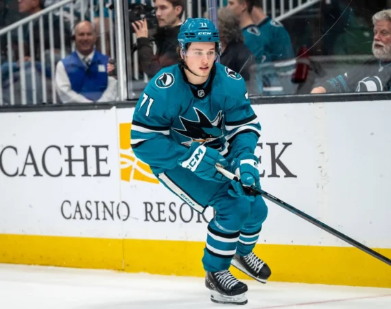 HS_Sharks_vs_Oilers_0547-2048x1364