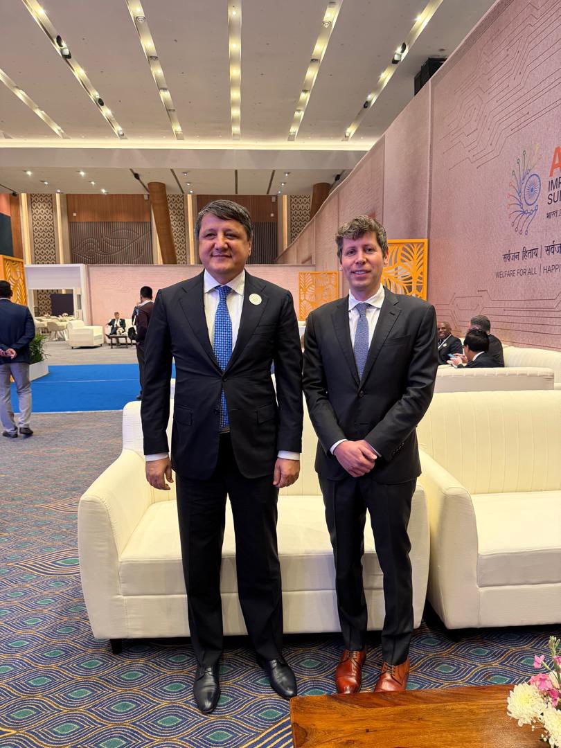 Делегация Таджикистана участвует в глобальном AI-саммите в Нью-Дели