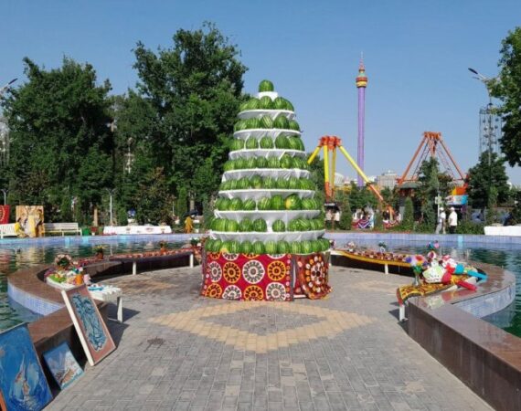 ruzhoi-farhang (1)